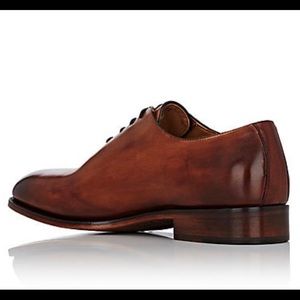 Barneys oxford size 11 brand new in the box.